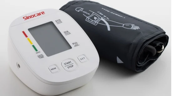 Sinocare portatile automatico di vendita caldo frequenza cardiaca Berrcom BP scala monitor digitale della pressione sanguigna da braccio